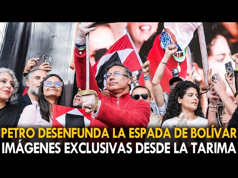 🔥¡Momento épico! Petro desenfunda la Espada de Bolívar. Imágenes exclusivas desde la tarima.
