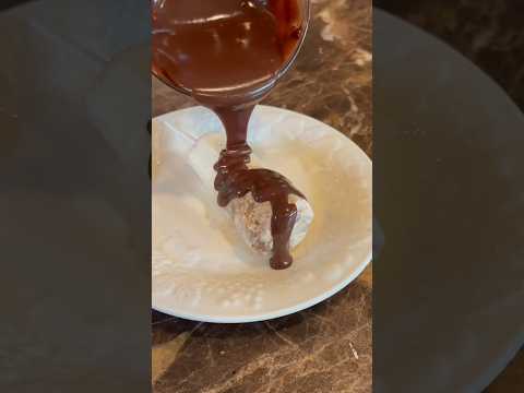 The Twix ice cream will surprise your mouth! 🍨 #twix #shorts