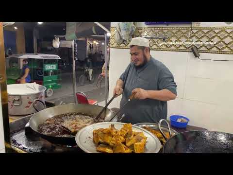 Zar Khan Fish Fry & Chickens In Peshawar | Masala Fry Fish & Chicken Roast  | Pakistani Street Food