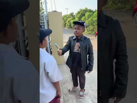 Vidio kocak dan gokil @nyaikembang1nyaikembang1 /aku gak mau sekolah 😫