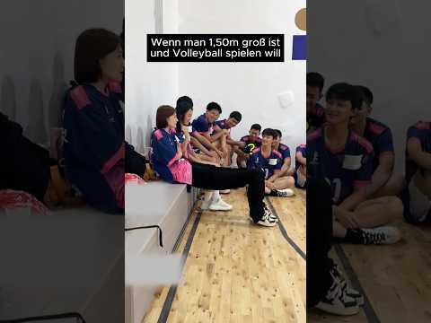 Wenn man mit 1,50m Volleyball spielen will 🏐🦿#volleyball  #klein #wissen