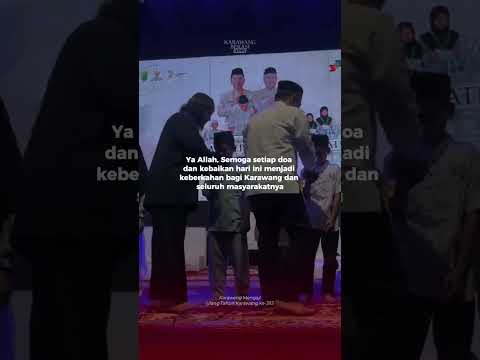 Karawang Mengaji di Lapangan Karangpawitan, sebagai rangkaian Hari Jadi Karawang ke-393.