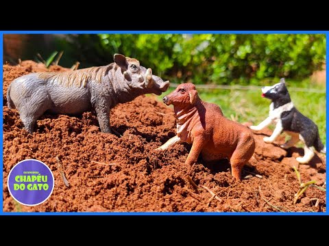 Fazenda de Brinquedo INCRÍVEL! Peão Enfrenta a Onça Que Pegou o Bezerro!