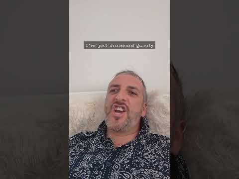 Gravity 🍎#gravity #isaacnewton #skit #whatif #funny