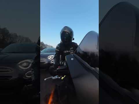 Always check your mirrors 🙃