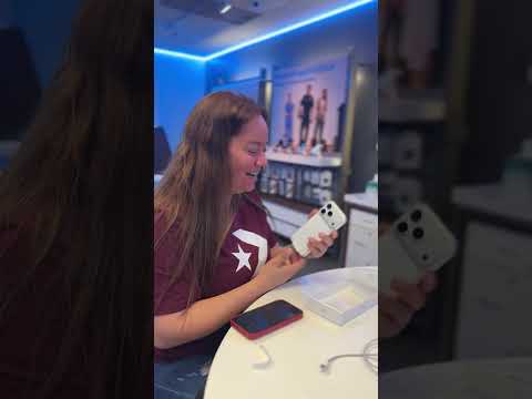 iPhone 17 Unboxing Fail as New Phone Slips Out of the Box
