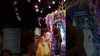 9x16 06 Tiana's Joyful Celebration - Spanish