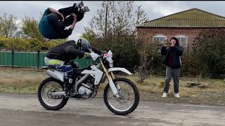 Сальто через мотоцикл полный выпуск!