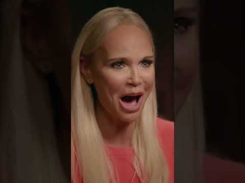 Kristin Chenowith Discovers Her DNA Cousin. "I Love Her So Much"