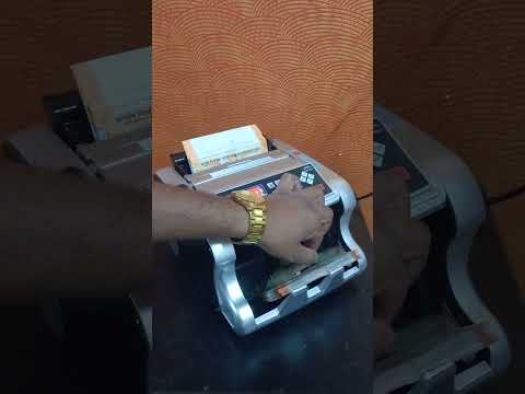 Counting Indian Currency 200 &amp; 500 Rupees Notes Fast Using Automatic Cash Counting Machine Indoors 💵