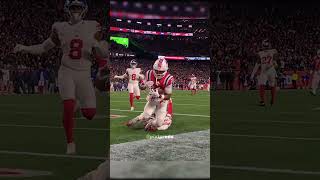 Drake  Maye dime to Williams for a TD #nfl #football #shorts #sports #pixl