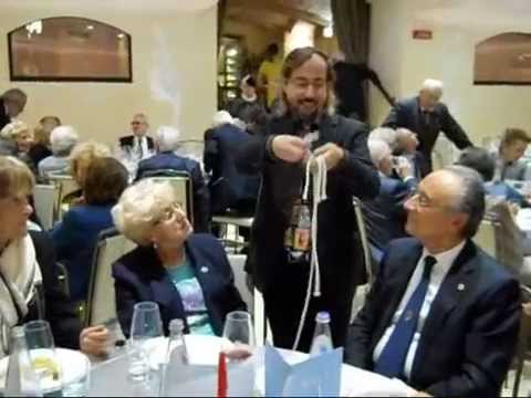 ILLUSIONISMO AI TAVOLI - PRESTIGIATORE ILLUSIONISTA