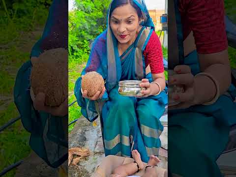 meri mummy ne coconut water piya😍#minivlog #funnyvideo #babyvideos #shorts