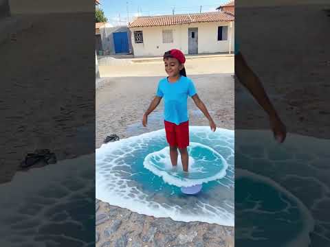 mas ele derramou só um pouco🤨 #funny #comedy #humor