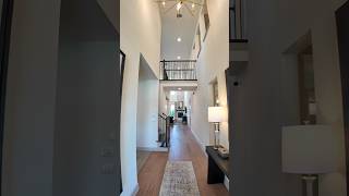 Quick look inside this brand new 3,553 sq ft home in Eliana...