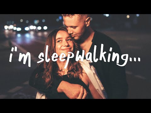 Zach Hood & Sasha Alex Sloan - Sleepwalking (Lyrics)