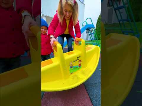 Supărat în parc 😭 Sad Story 🥺 Son upset in the amusement park  #shorts