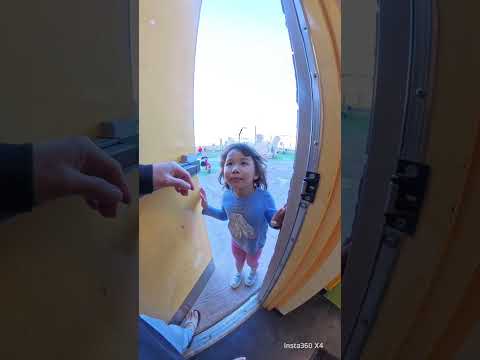 #familyvlog Chloe Saw Her Best Friend Again—and Had One Big Question for Dad.