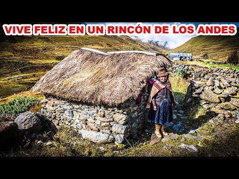 Vive SOLA Y FELIZ en un rincón de LOS ANDES PERUANOS, Sra. Eugenia | Jordy Aventurero