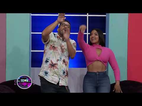 La vecina quiere que le arreglen la tubería | El Show de la Comedia