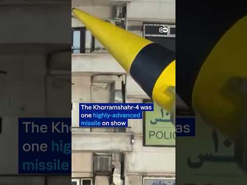 Iran parades ballistic missiles through Tehran | DW News