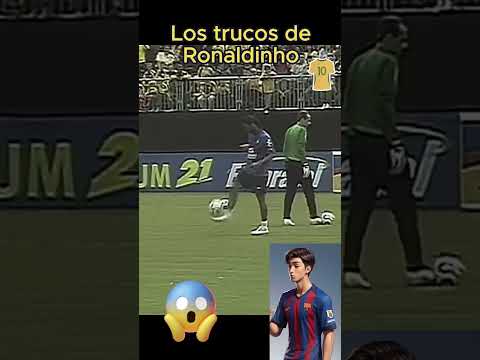 Los trucos de Ronaldinho  #fcbarcelona #ronaldino #futbol #ronado #realmadrid #barca #messi #cr7