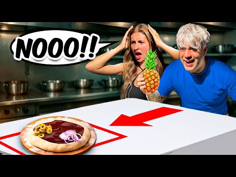 HACEMOS la PIZZA con LOS INGREDIENTES MÁS RANDOM ¿seremos capaces de comerla?