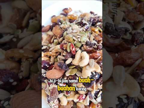 Trail Mix Cemilan Campur Kacang2an Biji2an dan Buah2an Kering