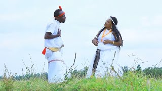 Okaash Fi Faaxumaa (Bareedduu Afran Aql'oo) New Ethiopian Oromo Music 2019(Official Video)
