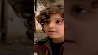 على الرغم من إعاقته فهو محب للمساعدة