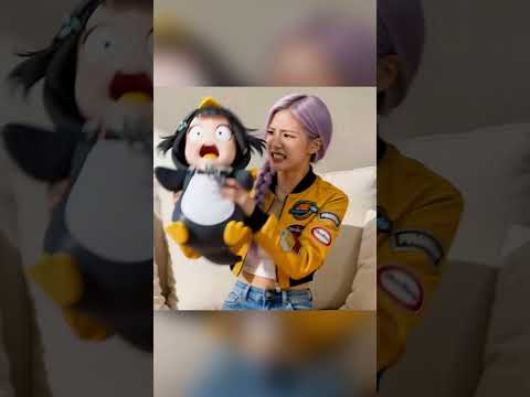 Why would it steal Rumi's cake? ๐คจ๐ก