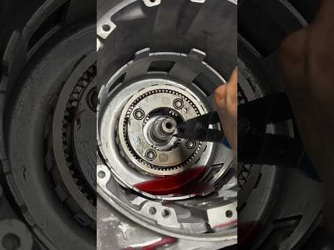 Rebuilding a 700r4 Transmission #clutch #servo #boost #chevy #hydraulic #fyp #asmr #asmrsounds #yt