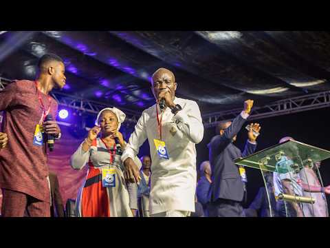 ELDER GIDEON NTUMY BRINGS HOT ENERGETIC PRAISES TO BEREKUM FOR CHRIST CRUSADE