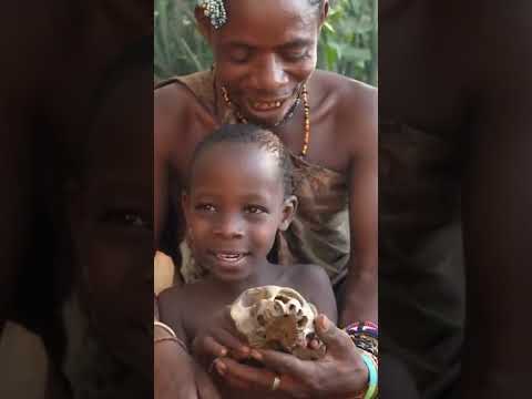 Hadzabe Tribe beautiful bushmen raise their family in the nature 🥰