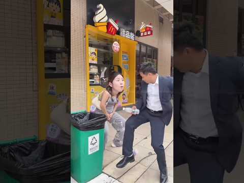 남자의 손 위치를 보고 여자가 놀란 진짜 이유 ㄷㄷ#반전 #놀람