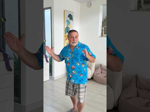 Epic Fail: He Tride to Carry a Hand-Measured Size! 🤭