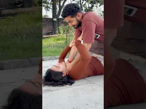 When someone grab your neck [self-defense techniques for girls] #selfdefense #kravmaga #martialart