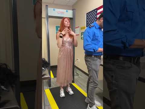 Undercover lady takes off disguise🫨🤭🫣