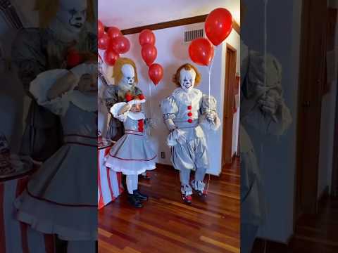 Animatronic Pennywise came to life?! 😱🎈 #pennywise #cosplay #doll