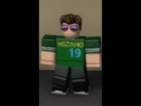 JOGANDO HIDE SEEK AQUI NO ROBLOX