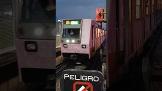 Metro CDMX - ALSTOM MP-68 Tren de Colores entrando a la estación Olímpica de la Línea B