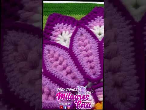 Cuadrado de colores N° 55 o muestra con flor en 3D a crochet para colchas y cojines