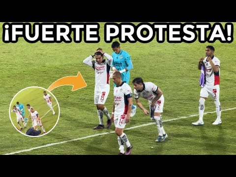 🚨AFICIÓN GRITONEA a LOS JUGADORES de CHIVAS al SALIR del JUEGO *LES LLOVIÓ de TODO* CIBAO vs CHIVAS