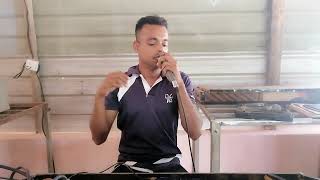 ඔබෙි සිනහා ලග නෙත දැවටුනුදා