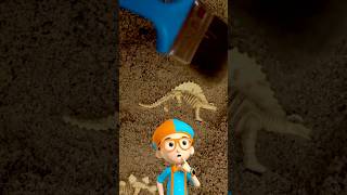 Can you dig up all the DINO BONES?! 🦖🦴 Digging Challenge! #shorts