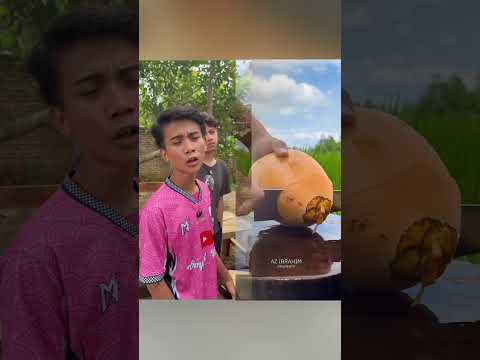 Siapa Disni Yang Nungguin Omped Botak Merah ?