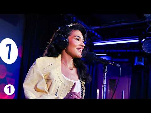 Olivia Dean - Love Me Not (Ravyn Lenae cover) @oliviadean @RavynLenae