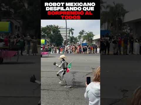Mira este robot mexicano que desfiló y sorprendió al mundo #shorts