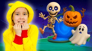 Spooky Halloween Night | + MORE Kids Songs | Yummy Kids