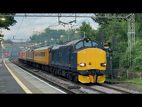 Colas Rail 37612 and 37175 power through Marks Tey working 1Q98 22/5/24